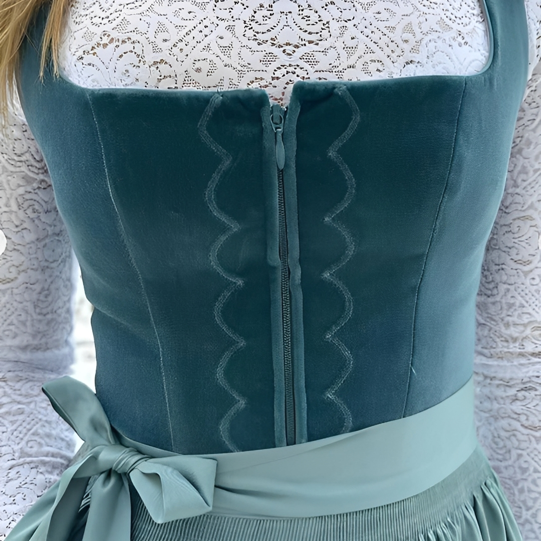 Muriel - Elegantes Damen-Dirndl für das Oktoberfest (ungefüttert)