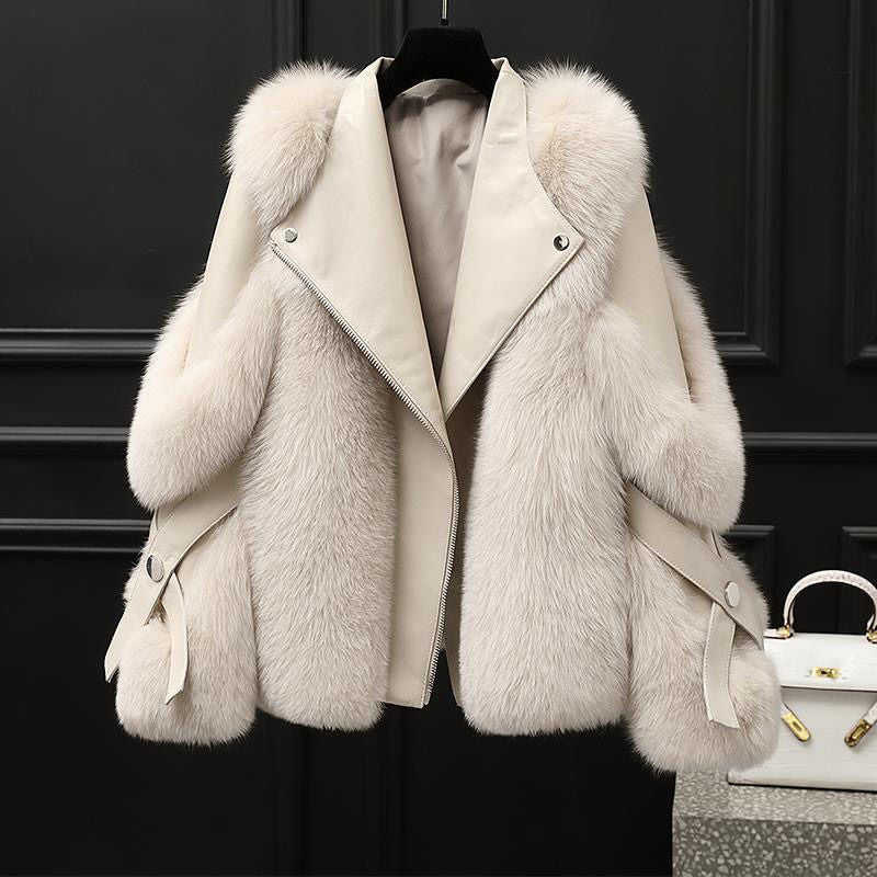 Damen Jacke mit weitem Kragen Reißverschluss figurnahe Passform Statement Outerwear