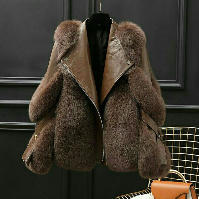 Damen Jacke mit weitem Kragen Reißverschluss figurnahe Passform Statement Outerwear