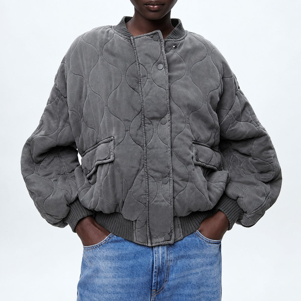 Damen Steppjacke - Oversized Fit mit Druckknöpfen und Taschen