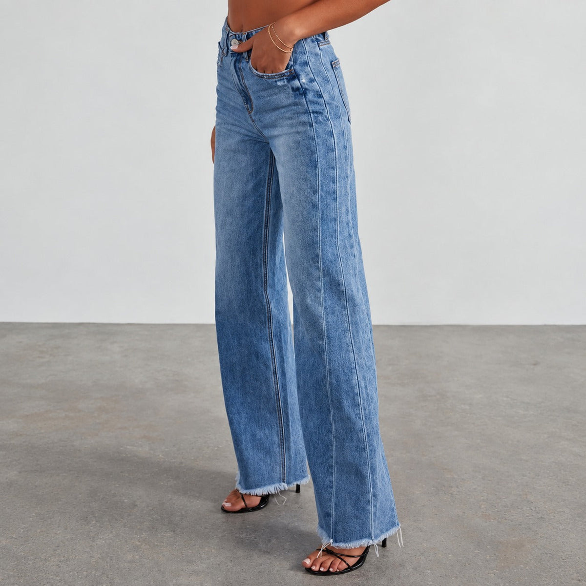 Damen Weite Jeans mit Hohem Bund und Zerstörtem Saum - Bequemer Schnitt