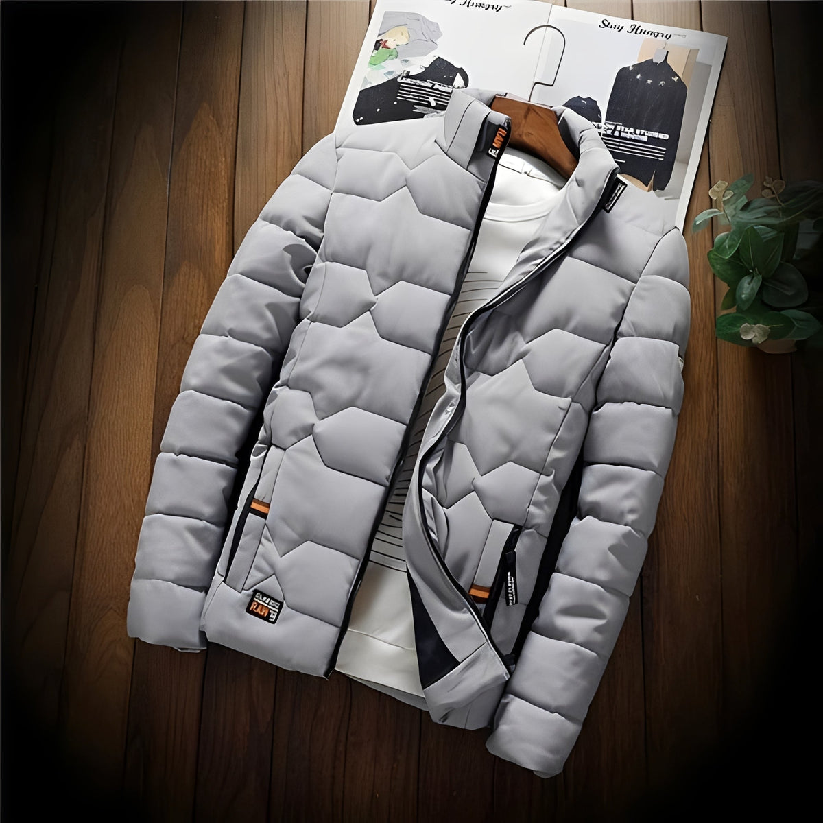 Herren-Steppjacke mit geometrischem Muster, Reißverschlusstaschen und Stehkragen